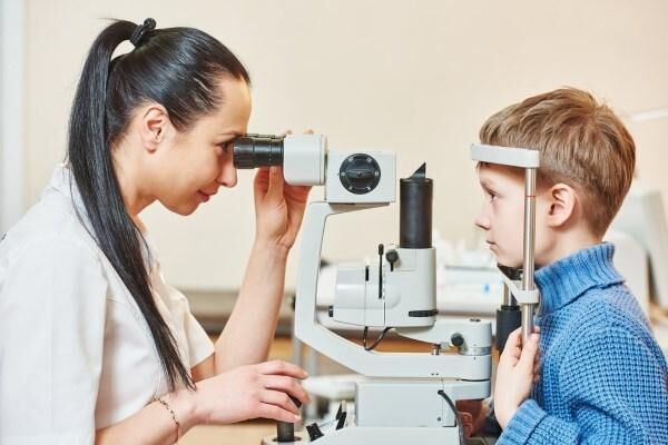 Лечение глаз у ребенка