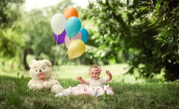 фотосессия ребенка на год с воздушными шарами